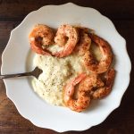 shrimp and cheesy cauliflower grits